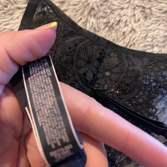 Victoria's Secret Black High Neck Mesh Lace Bralette size large 😍😍 - Picture 8 of 8